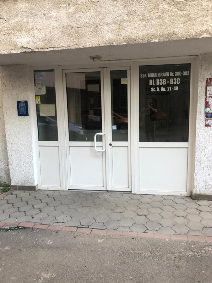 Cozy & Spacious 2Br Apartment With Netflix Bucareste Exterior foto
