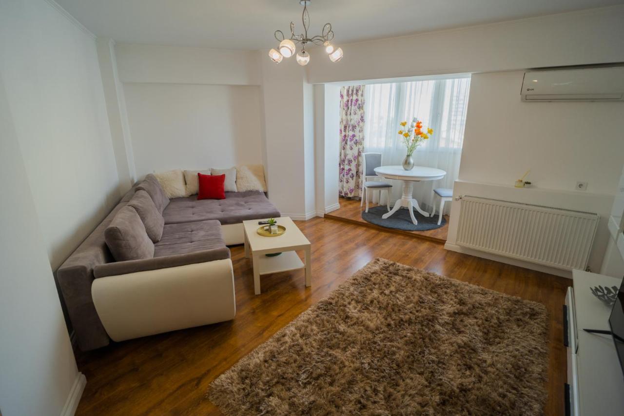 Cozy & Spacious 2Br Apartment With Netflix Bucareste Exterior foto