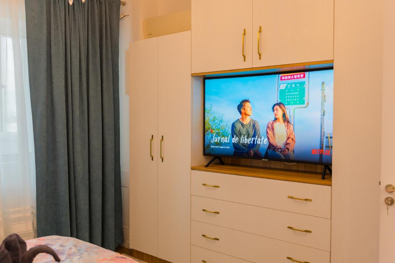 Cozy & Spacious 2Br Apartment With Netflix Bucareste Exterior foto