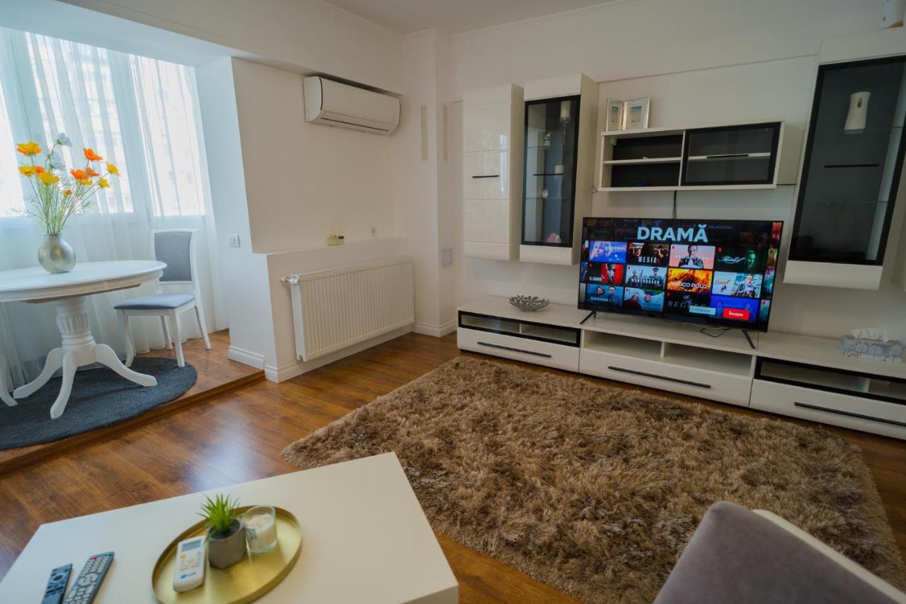 Cozy & Spacious 2Br Apartment With Netflix Bucareste Exterior foto
